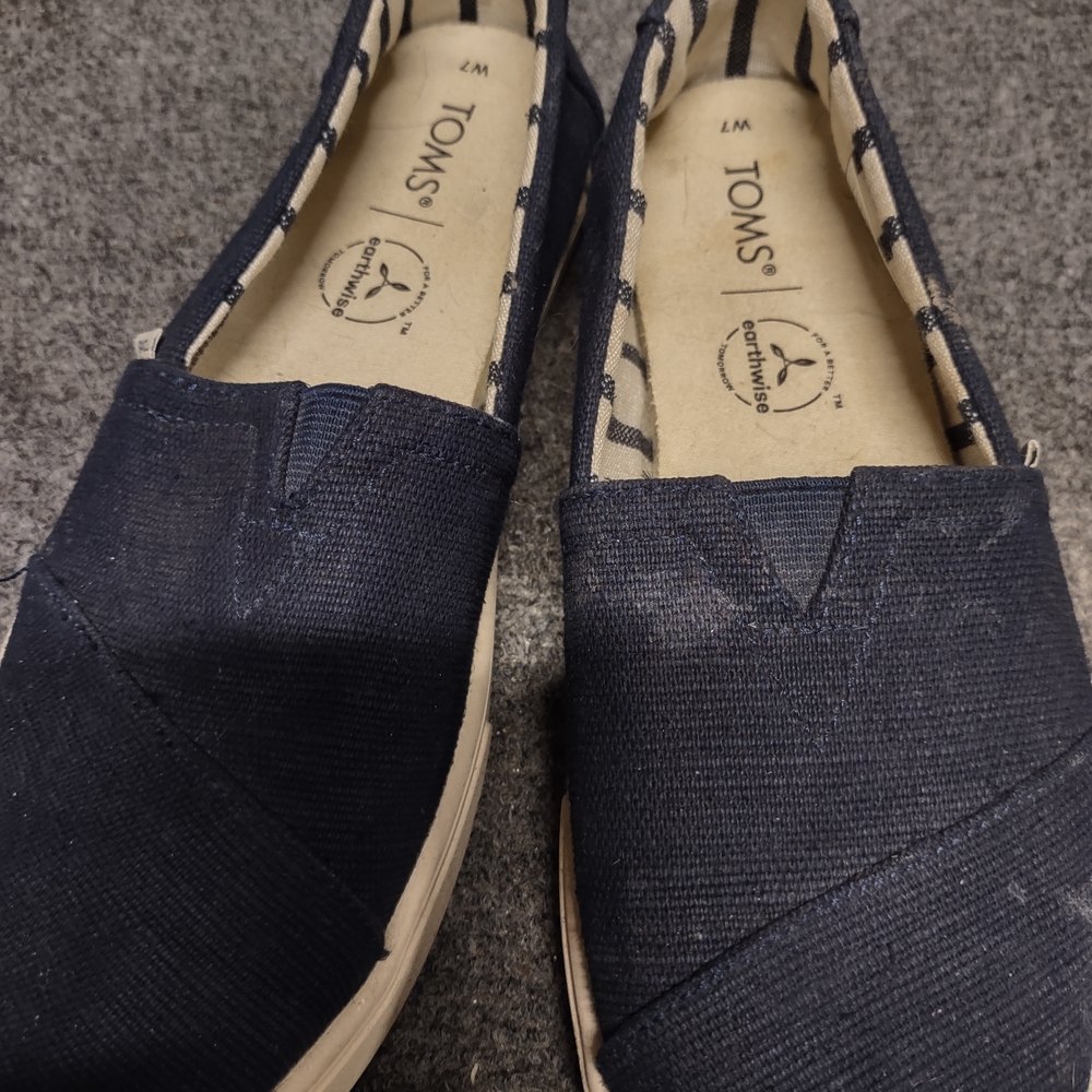 TOMS Women's Navy Slip-On Shoes